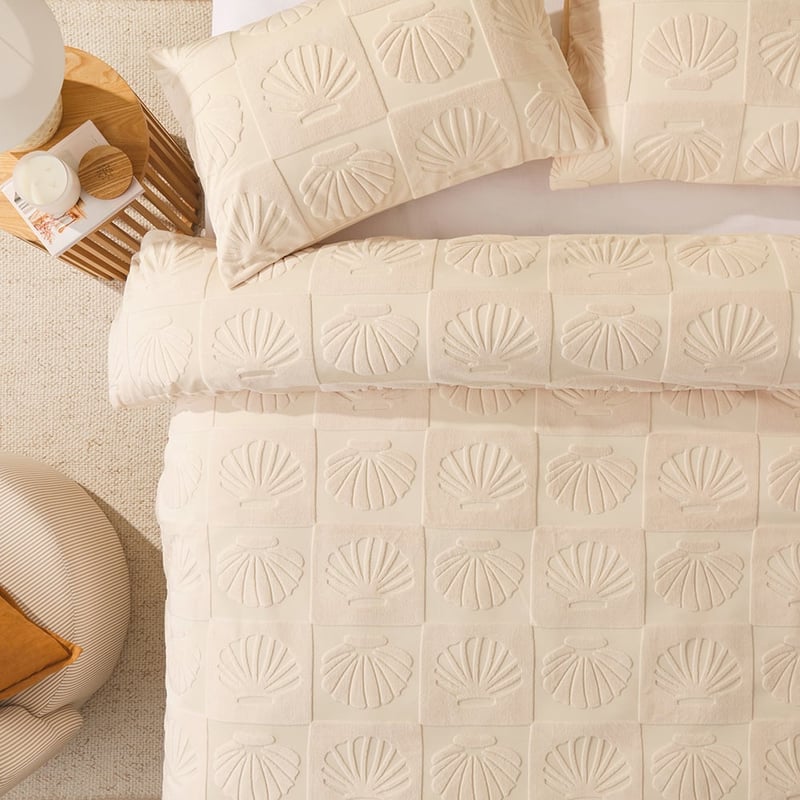 Shells Natural Tufted Quilt Cover Set
