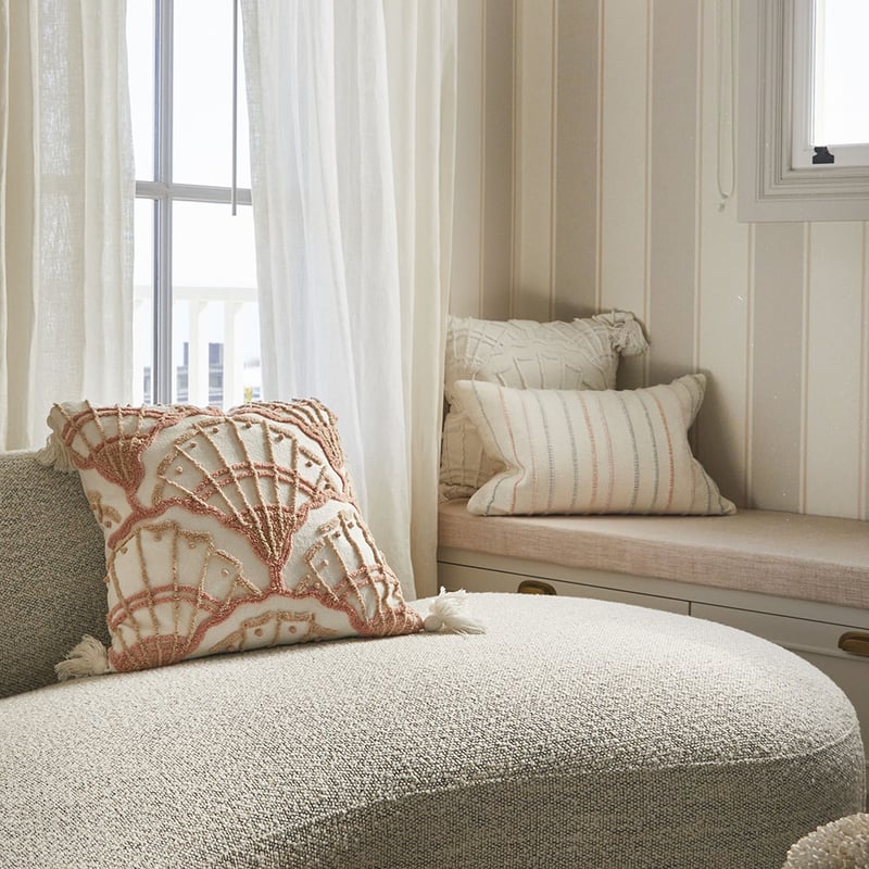 Clamshell Pink Tufted Cushion