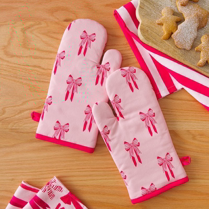 Christmas Bows Oven Mitts Pack of 2