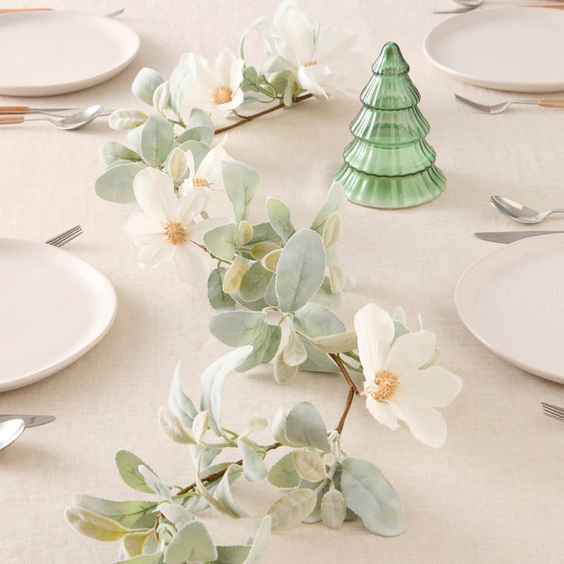 Magnolia Green & White Garland
