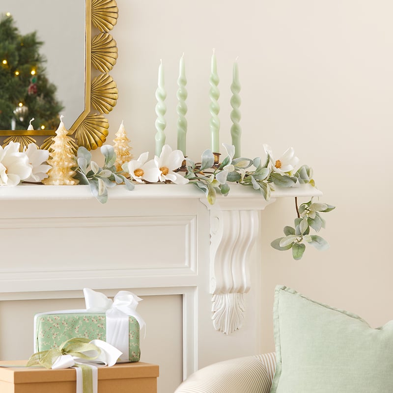 Magnolia Green & White Garland