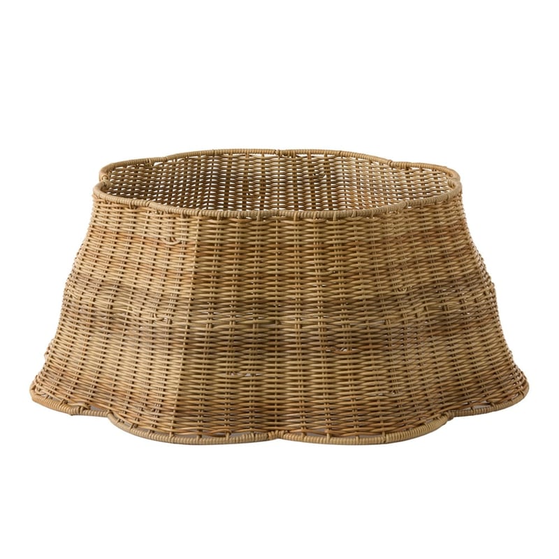 Natural Scallop Christmas Tree Skirt