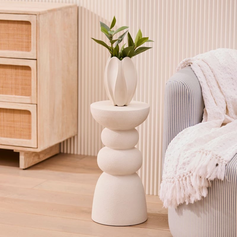 Pebble Textured White Plant Stand