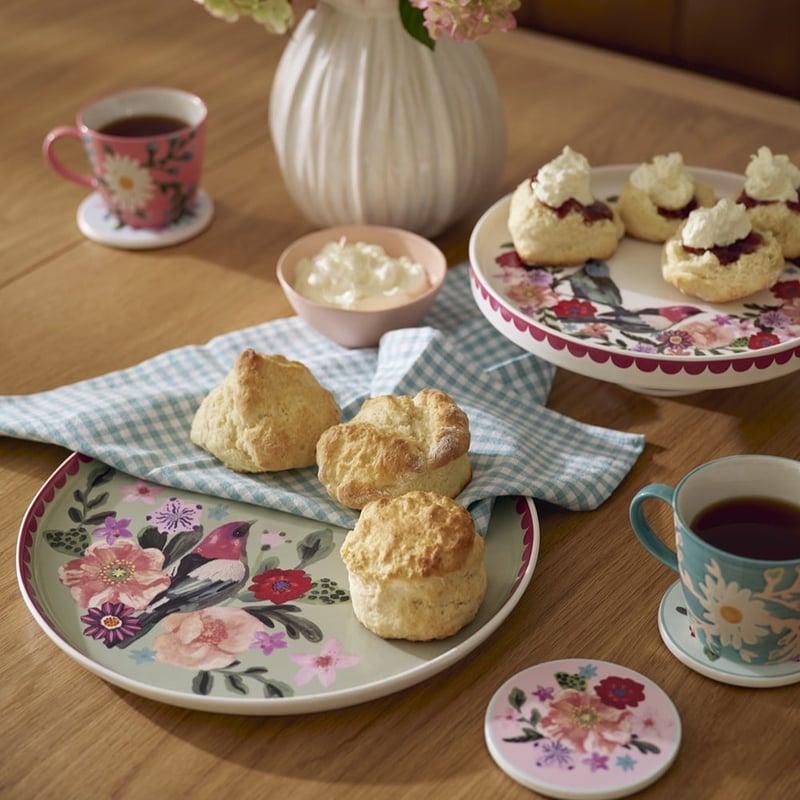 Winter Berry Bird Floral Bird Cake Stand