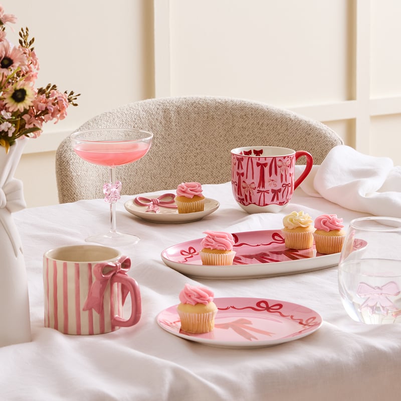 Bella Bow Red Mug