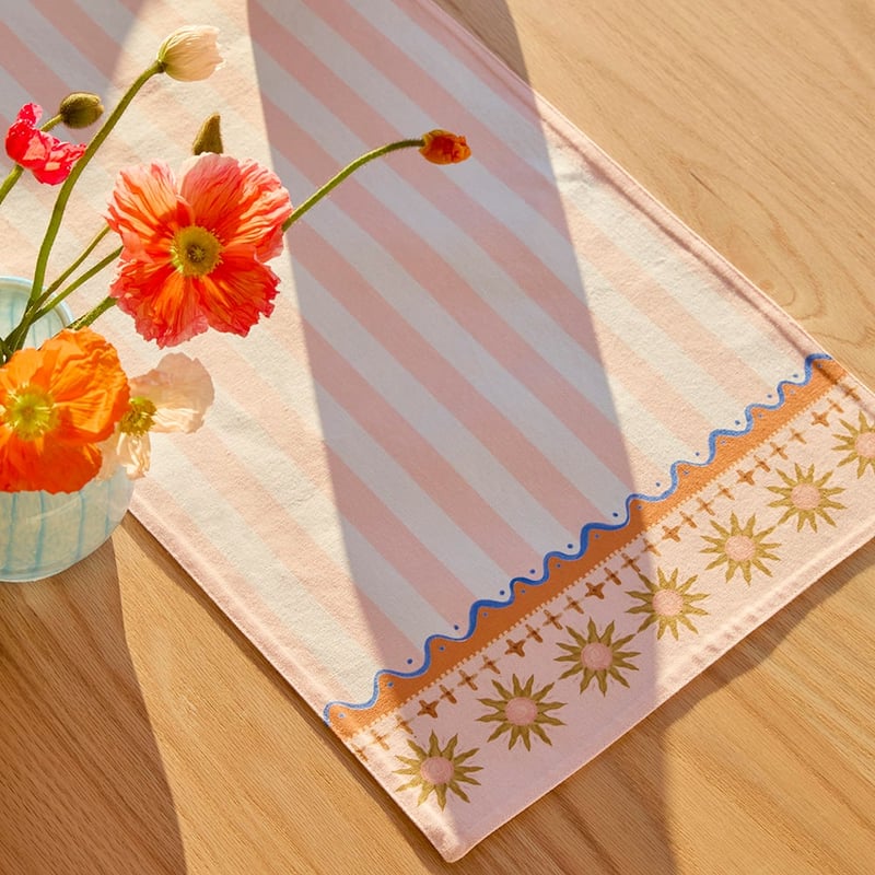 La Sirena Table Runner