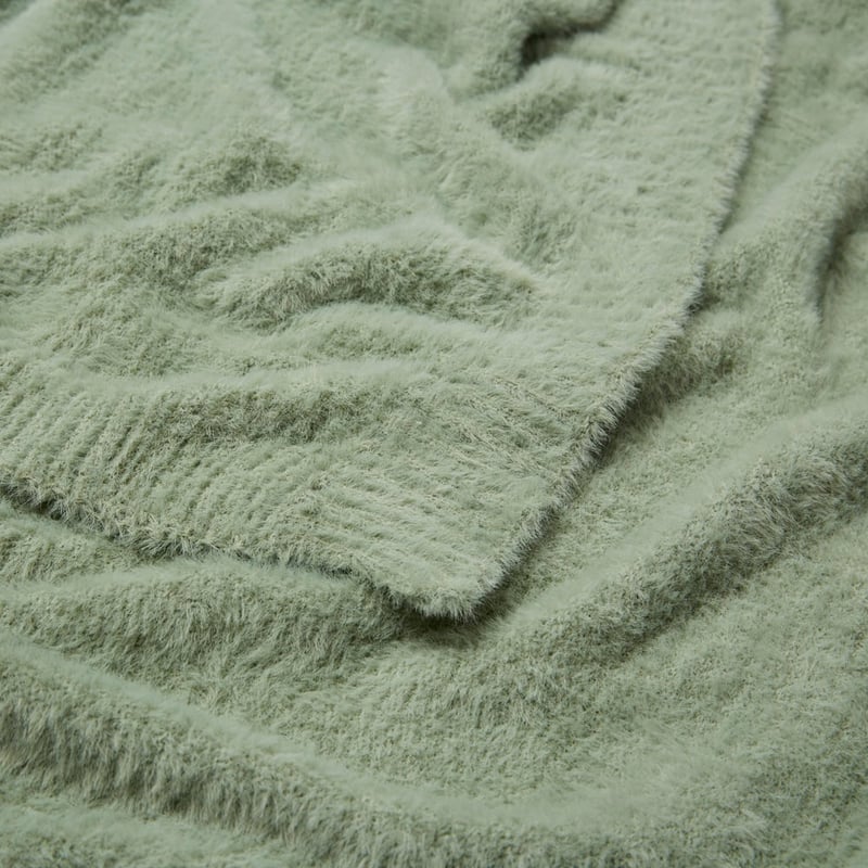 Akira Sage Throw