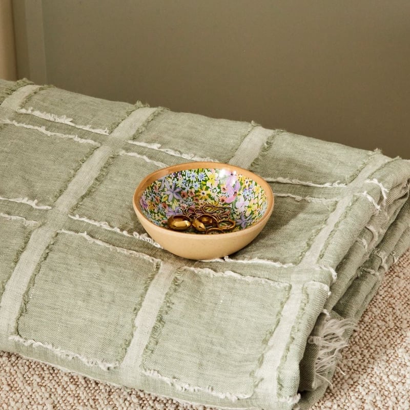 Pasquale Soft Green Linen Throw