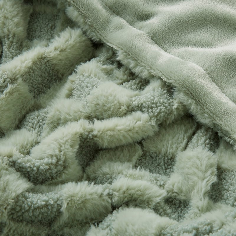 Estonia Green Check Throw