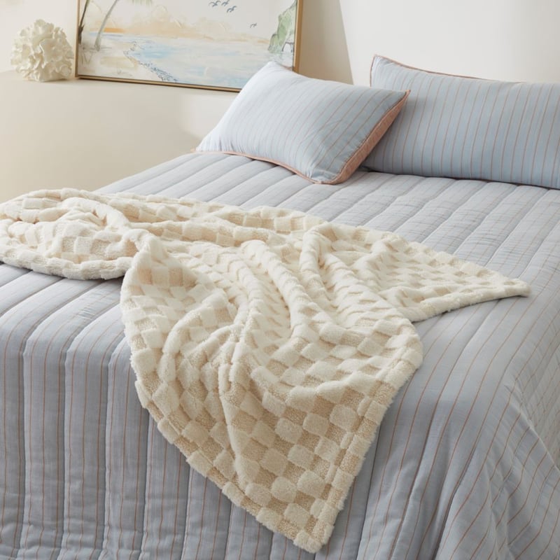 Estonia Natural Check Throw