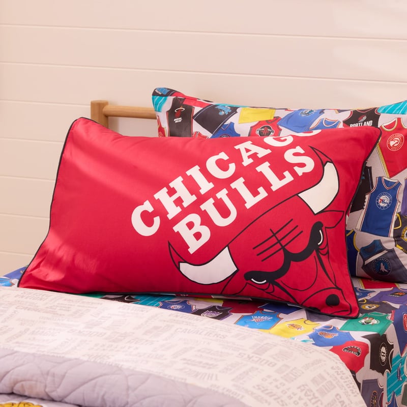 NBA Chicago Bulls Text Pillowcase 