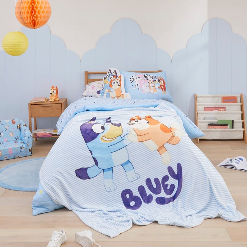 BBC Bluey & Friends Ultra Soft Blanket