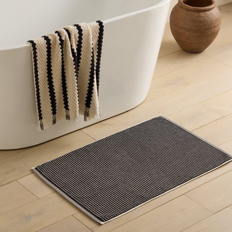 European Collection Black & Natural Bath Mat