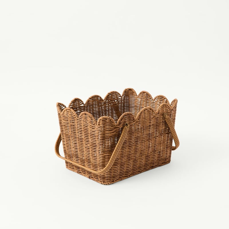 Scallop Natural Picnic Basket