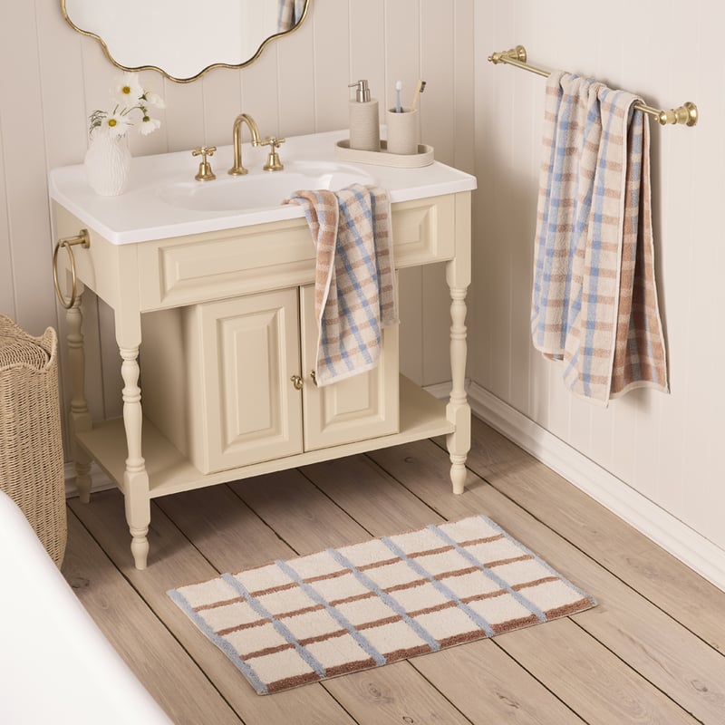 Cottage Check Beach & Bran Towel Range