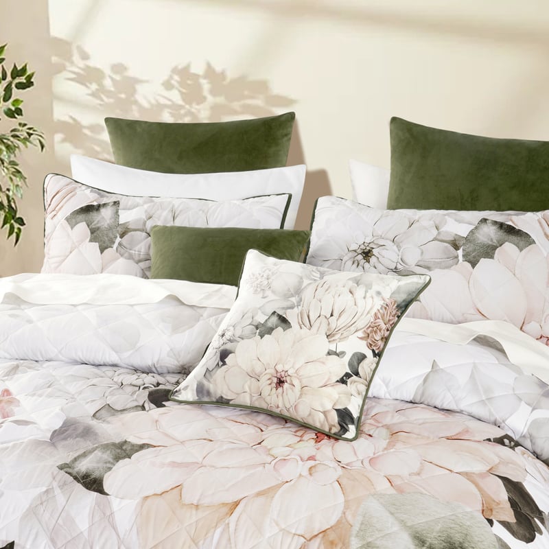 Giselle White Coverlet Set