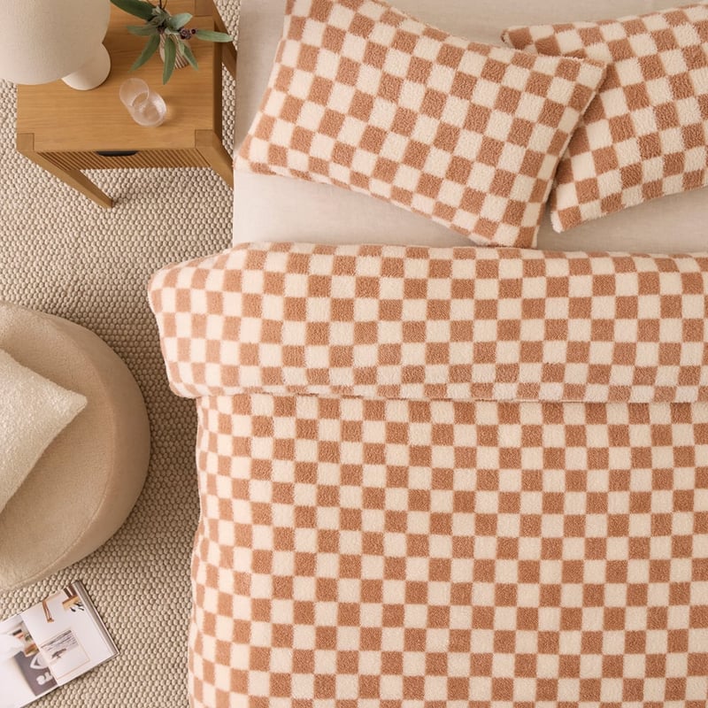 Sherpa Printed Natural Checkerboard Quilt Cover Set