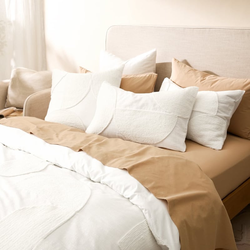 La Lune White Marle Tufted Quilt Cover Separates 