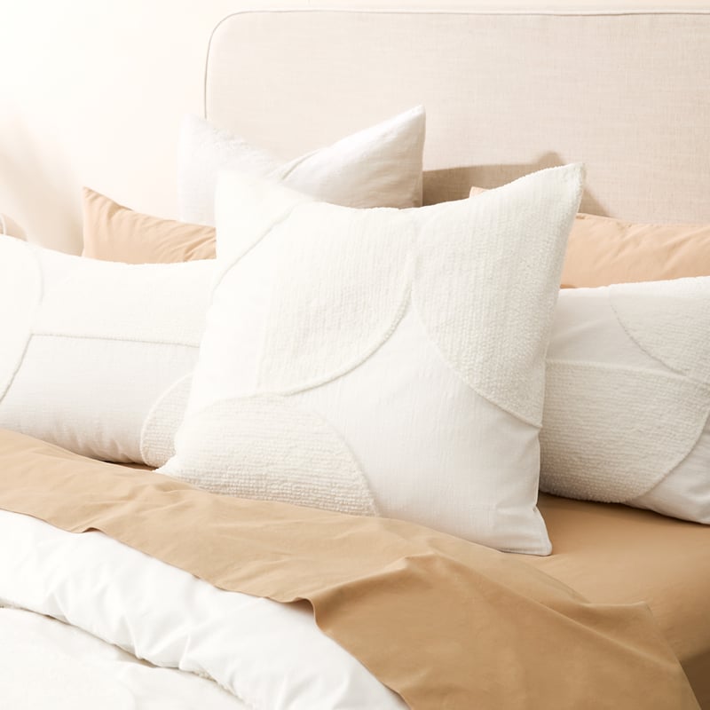 La Lune White Marle Tufted Pillowcases