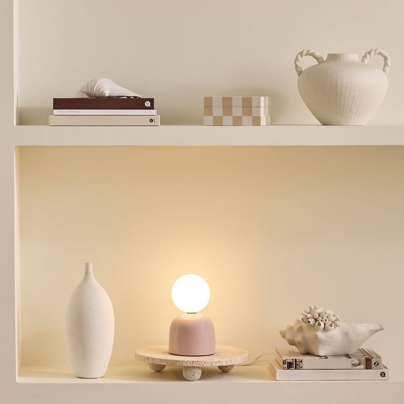 Clapton Shell Pink Table Light