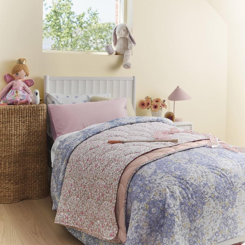Heirloom Quilted Coverlet Pink