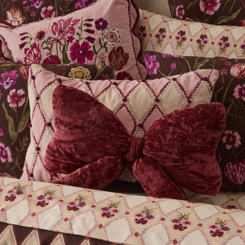 Bow Shape Rose Cushion