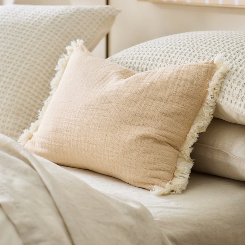 European Collection Elio Cappuccino & White Cushion