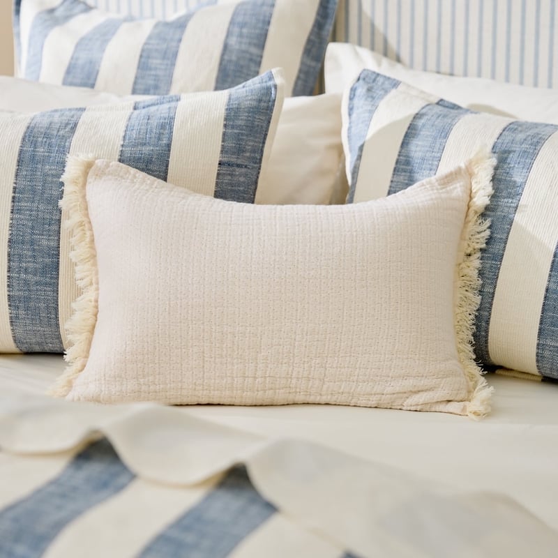 European Collection Elio Cappuccino & White Cushion