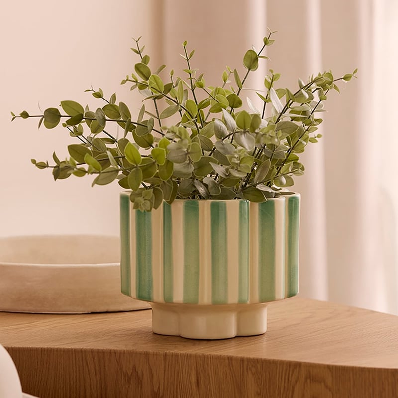 Flower Off White & Green Stripe Pot