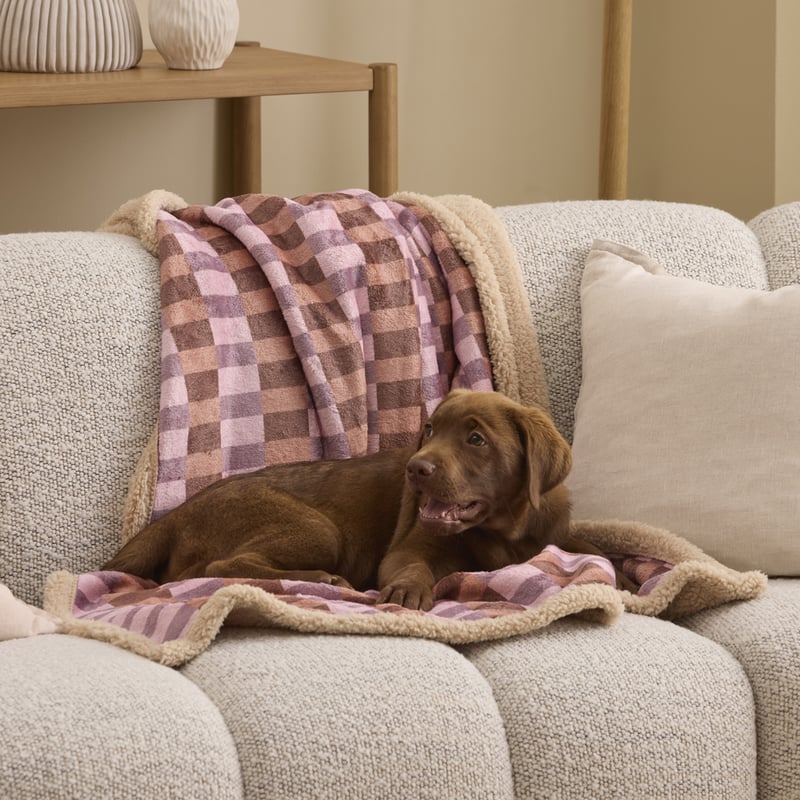 Maisy Pink Tile Pet Blanket