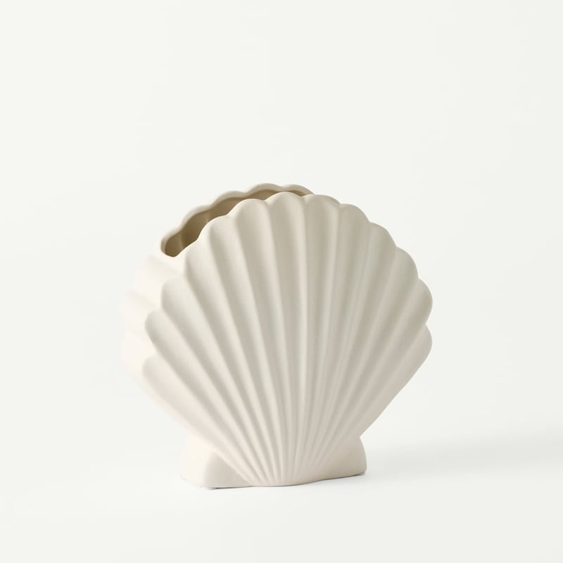Shell Matte White Vase
