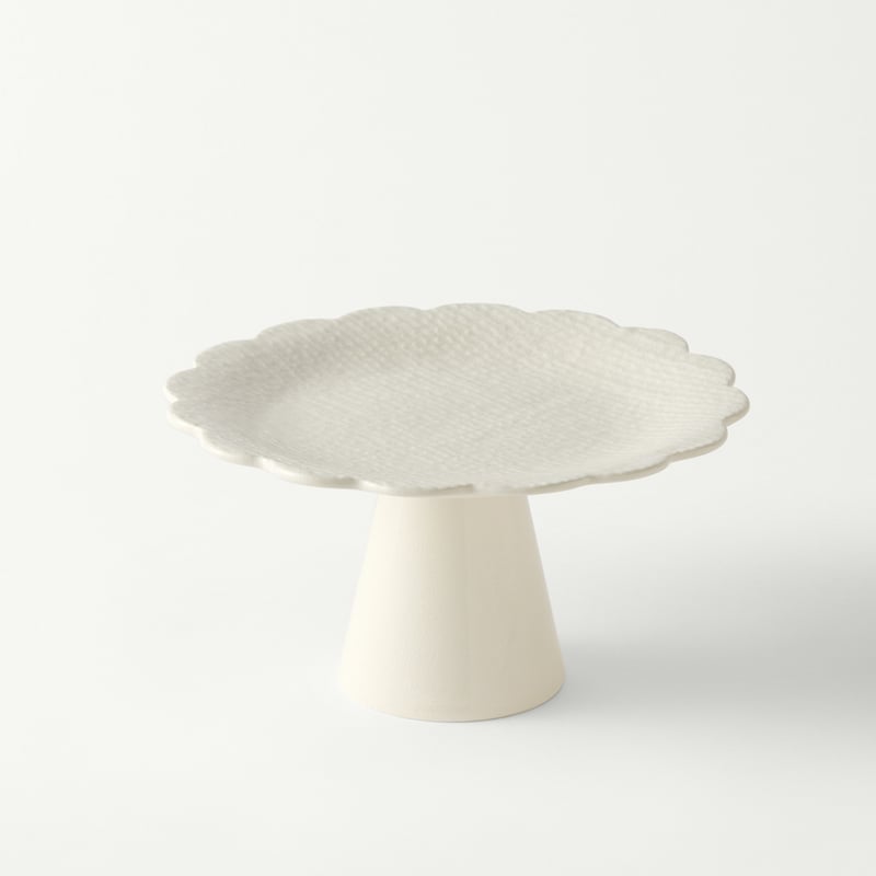 Fleur Coconut Pedestal Cake Stand