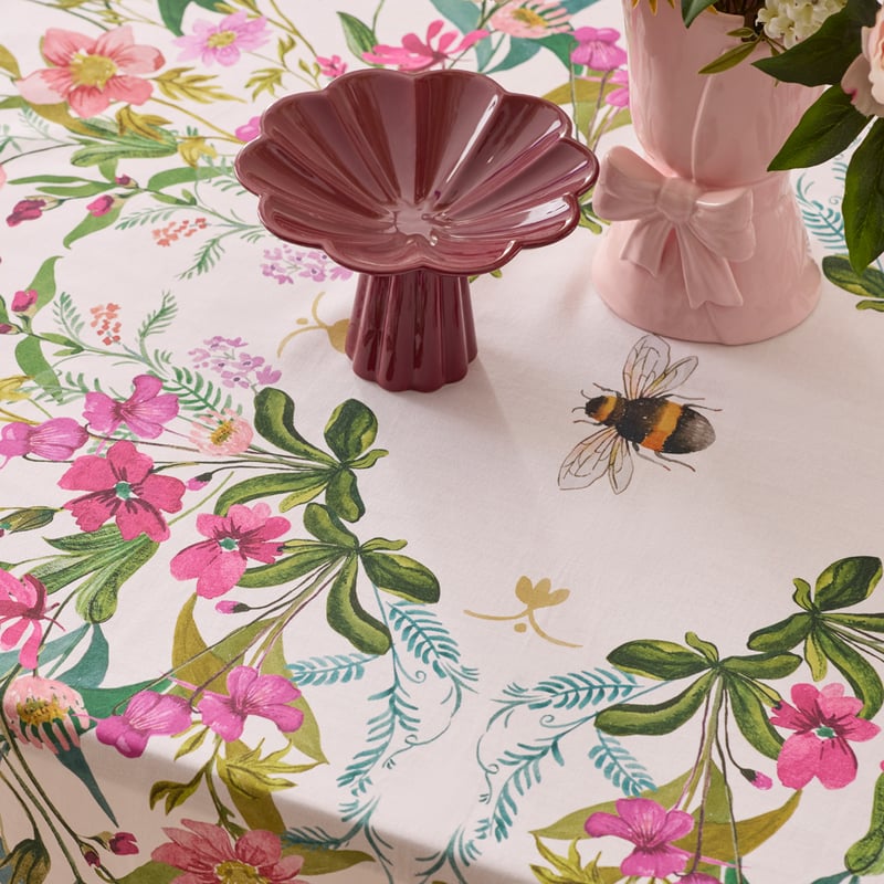 Bee Off White Tablecloth