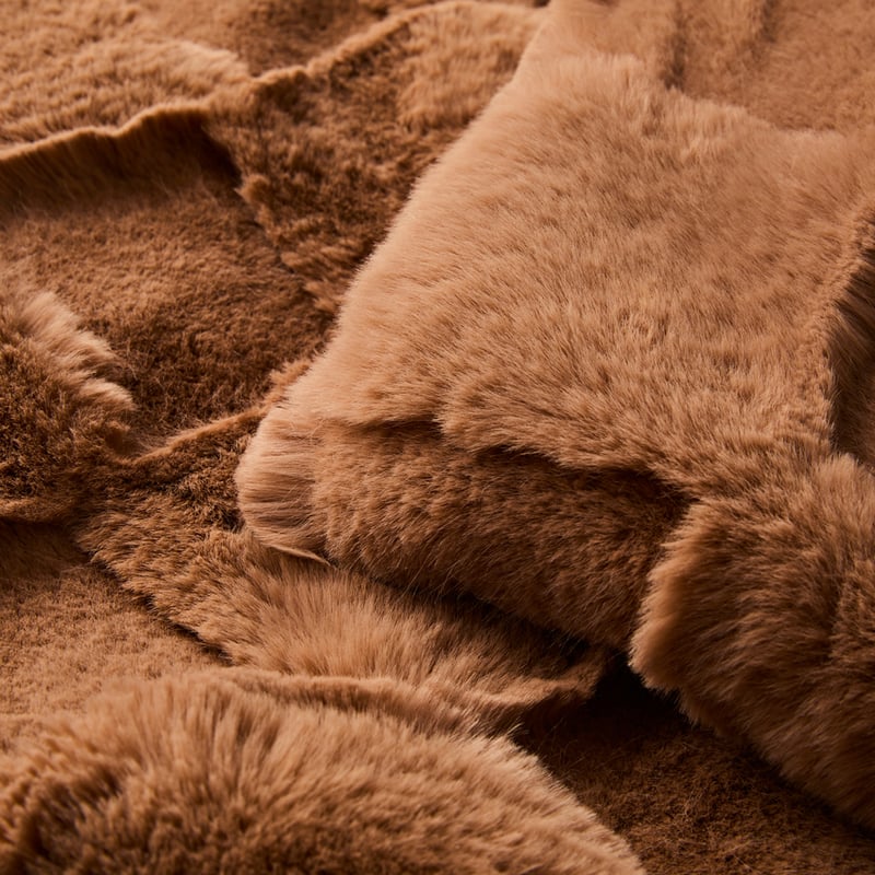 Clea Macchiato Check Fur Throw