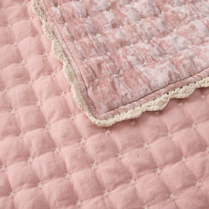 Lara Blush Velvet Throw