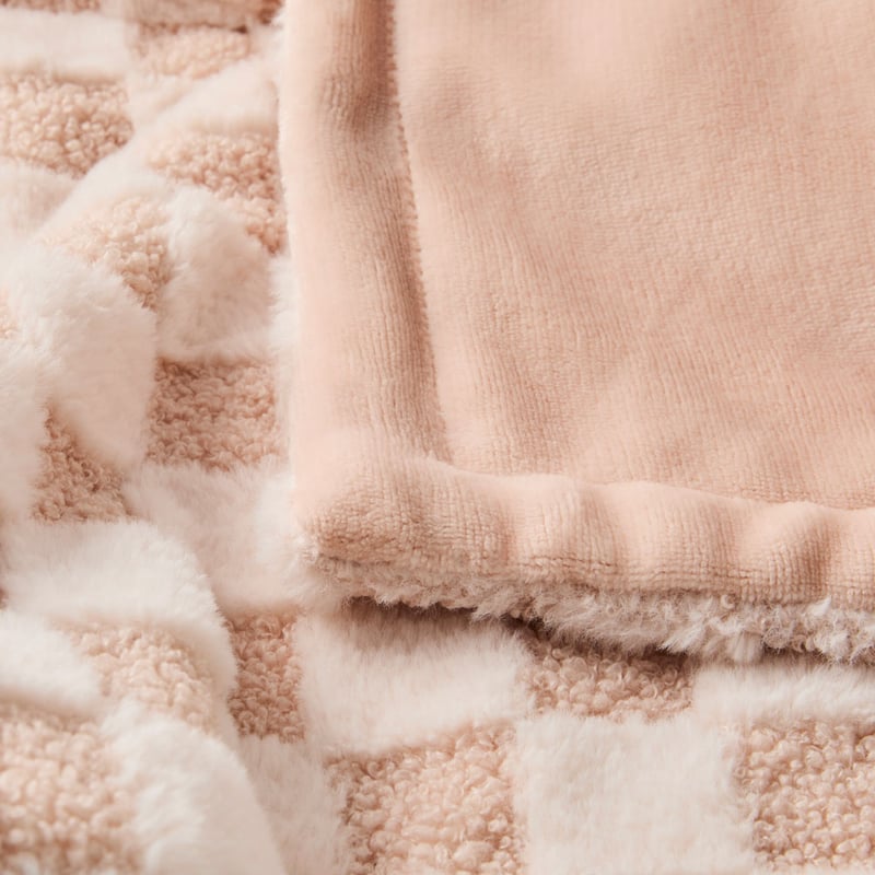 Estonia Check Blush Throw