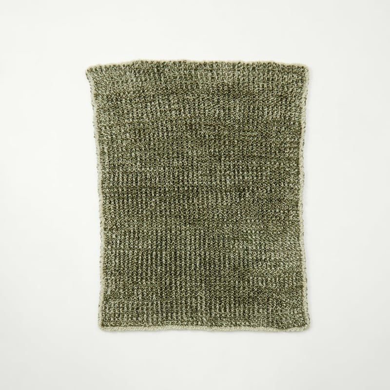 Munich Feather Yarn Lilypad Throw