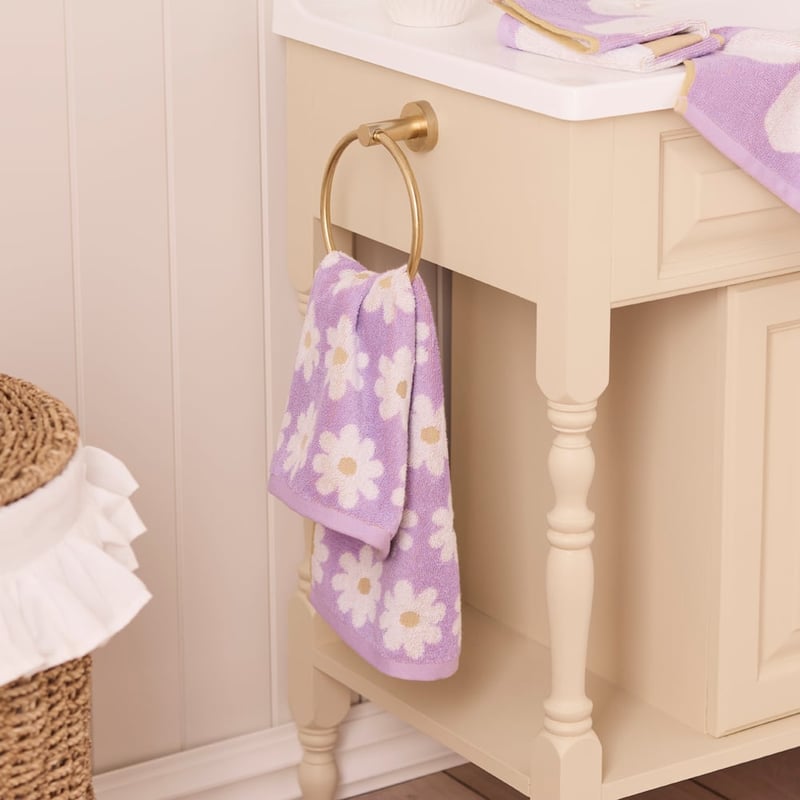 Daisy Floral Lilac Towel Range