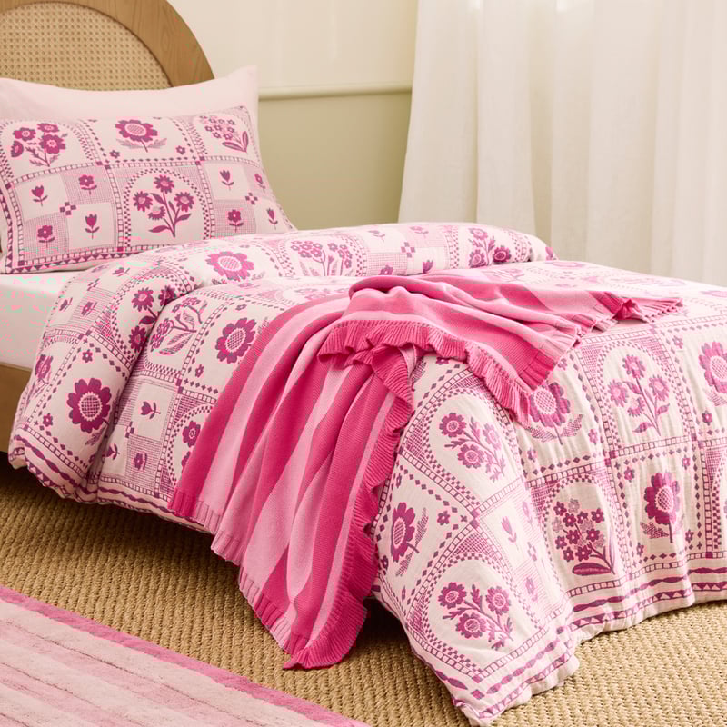 Knitted Pink & Purple Ruffle Throw