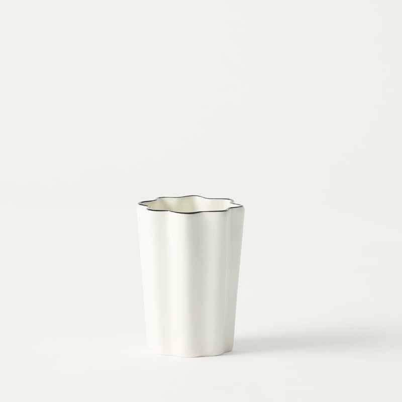 Vienna Coconut & Black Scallop Bathroom Accessories