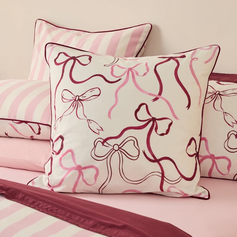 Isabelle White Bow Pillowcases