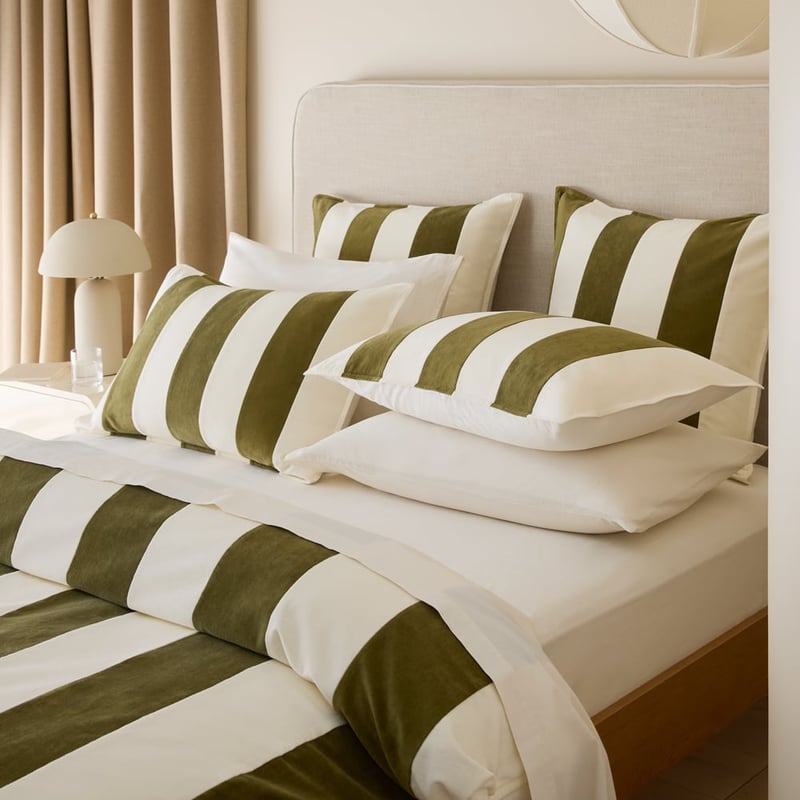 Quincy Velvet Bedlinen Olive Stripe Pillowcase
