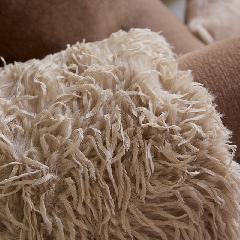 Moritz Winter Wheat Recycled Fur Throw