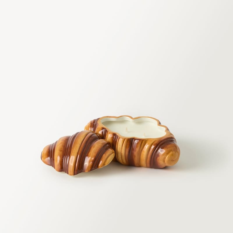 Petit Dejeuner Shaped Fresh Croissant Candle 184g