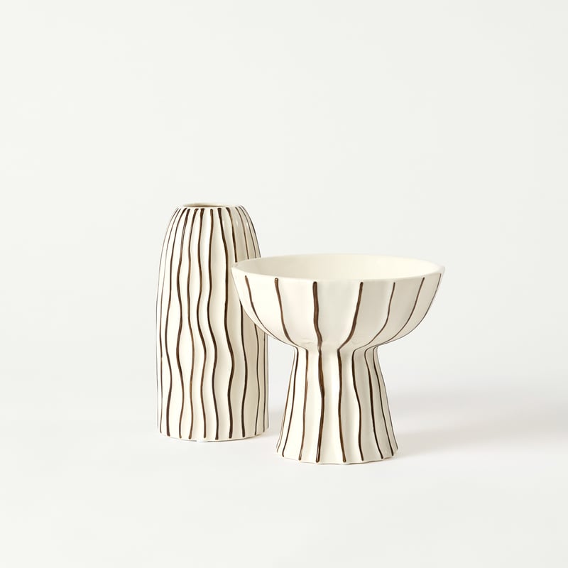 Linea Pedestal Cream & Chocolate Bowl