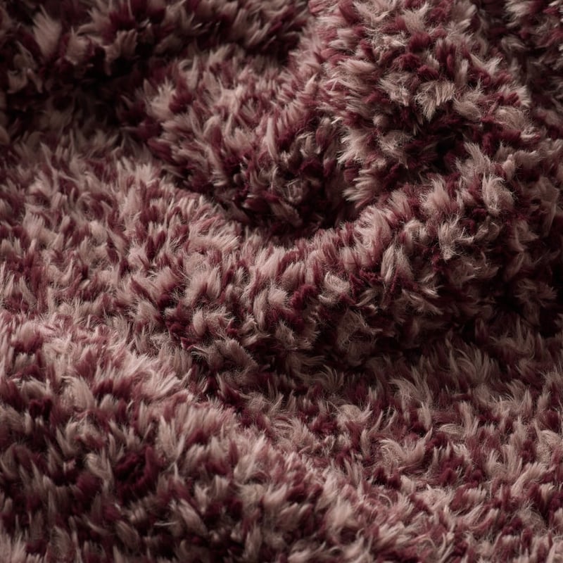 Munich Feather Yarn Berries Throw