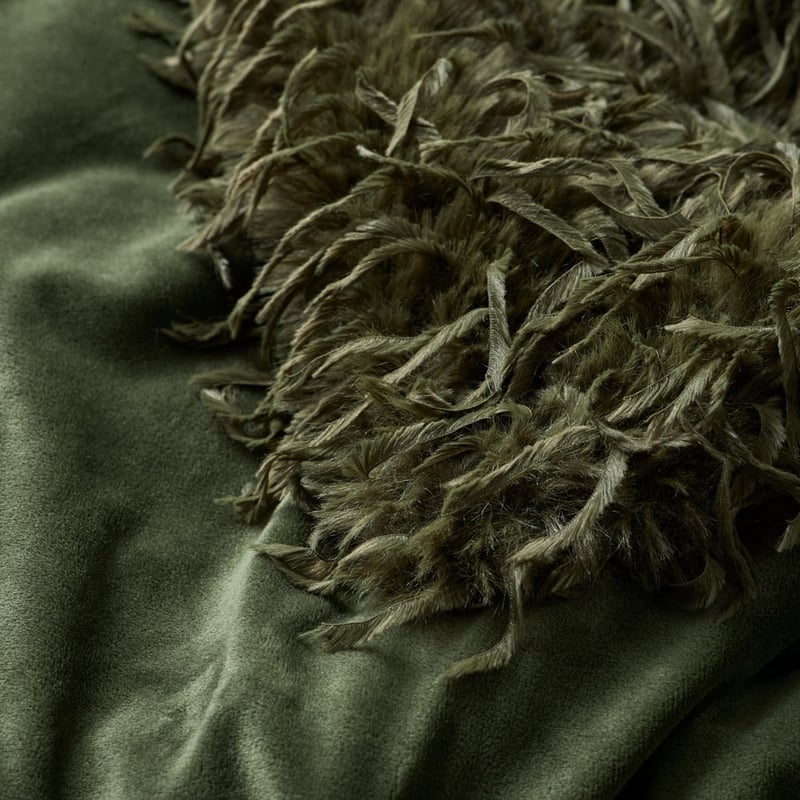 Moritz Ivy Recycled Fur Throw