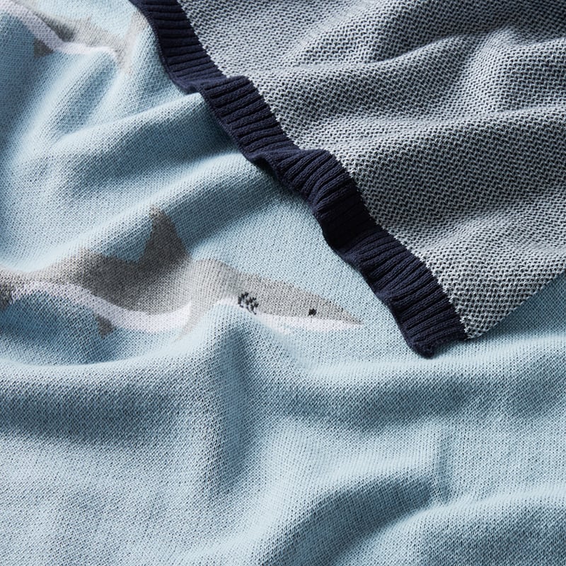 RJL Shark Throw Blue