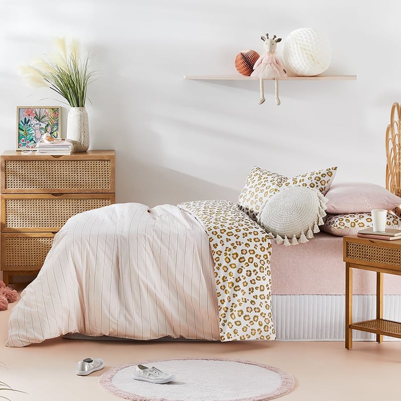 Pastel Leopard Print White Quilt Cover Set