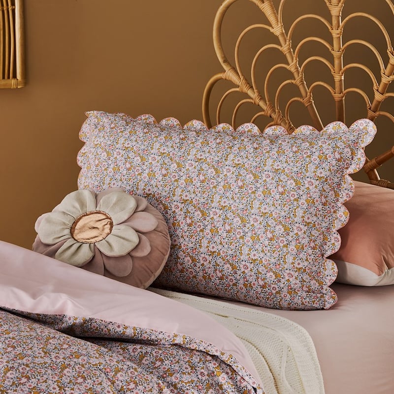Blossom Scallop Multi Quilt Cover Set